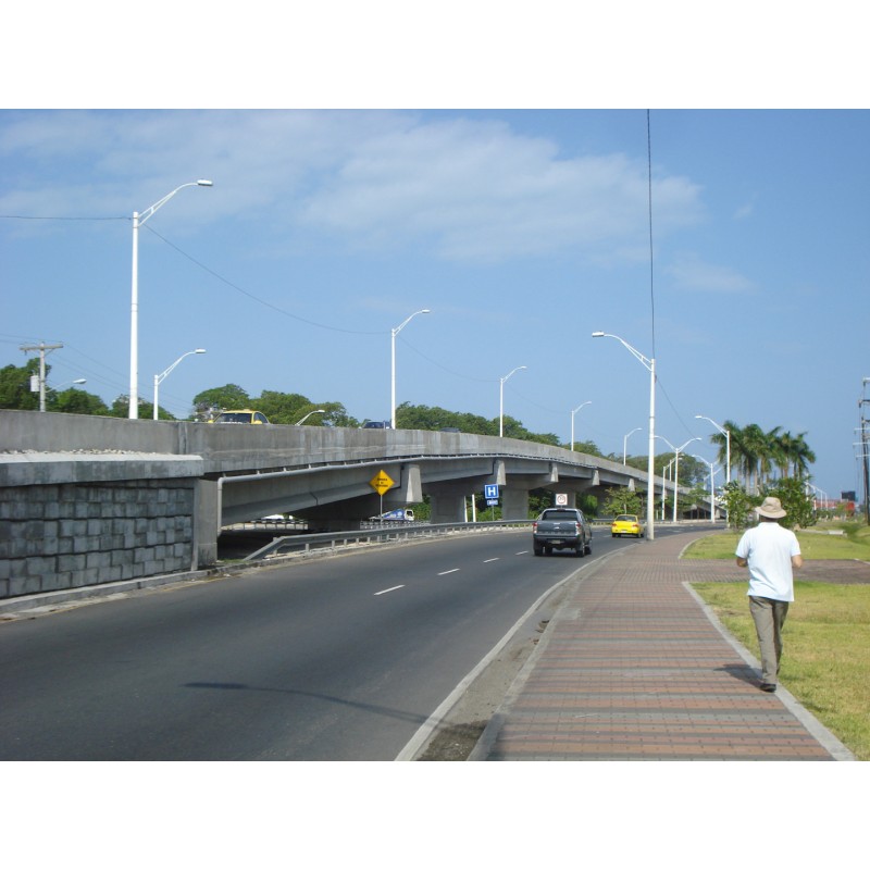 PANAMÁ – COLÓN HIGHWAY